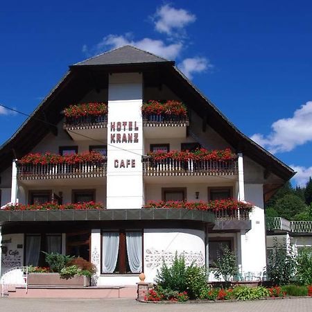 Zum Kranz Garni Hotel Bad Rippoldsau Bagian luar foto